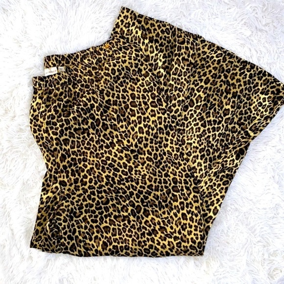 Victoria’s Secret vintage cheetah satin pajama set - Picture 3 of 7